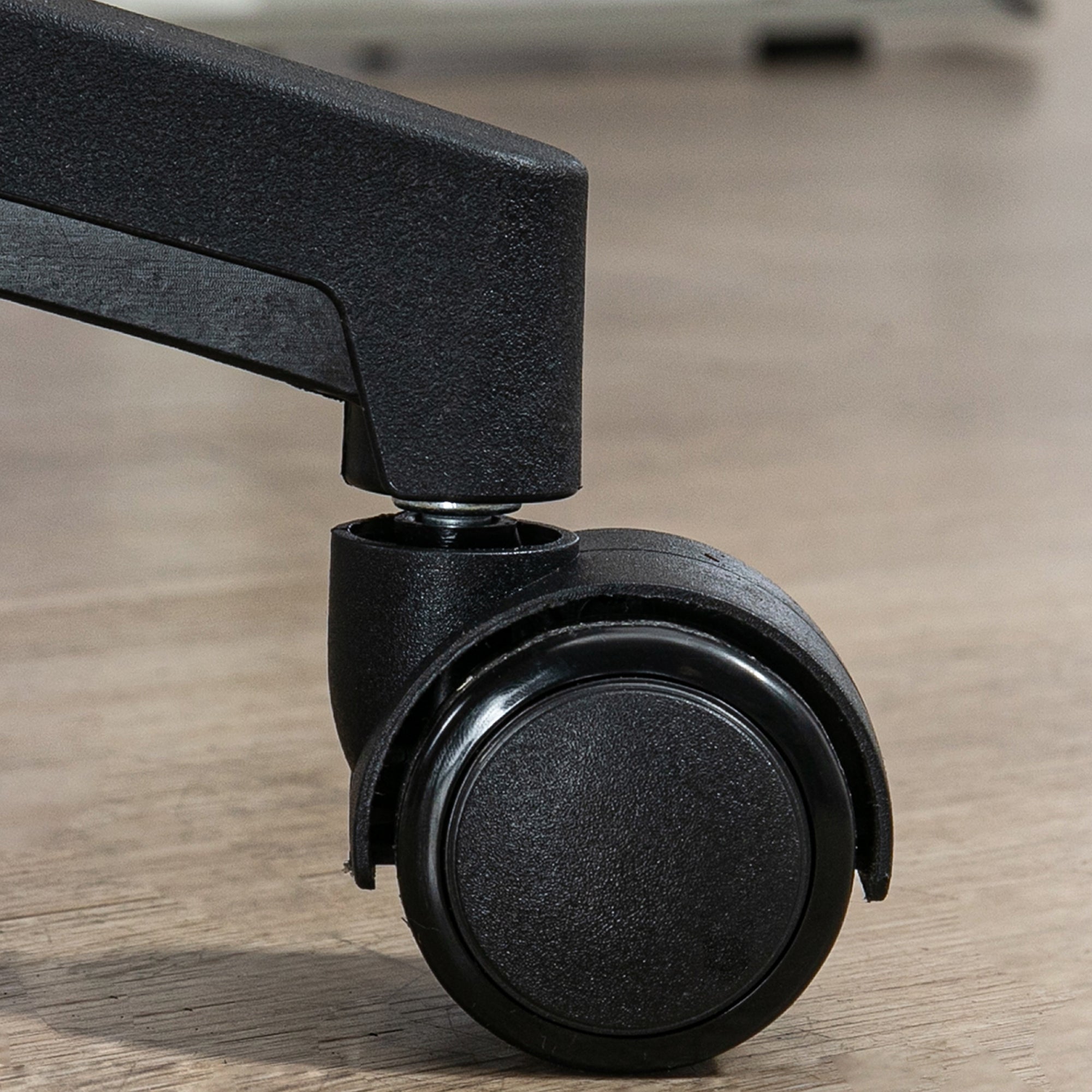 Vinsetto Multi-Adjustable Office Chair, with Lumbar Support, Headrest and Mesh Back - Black